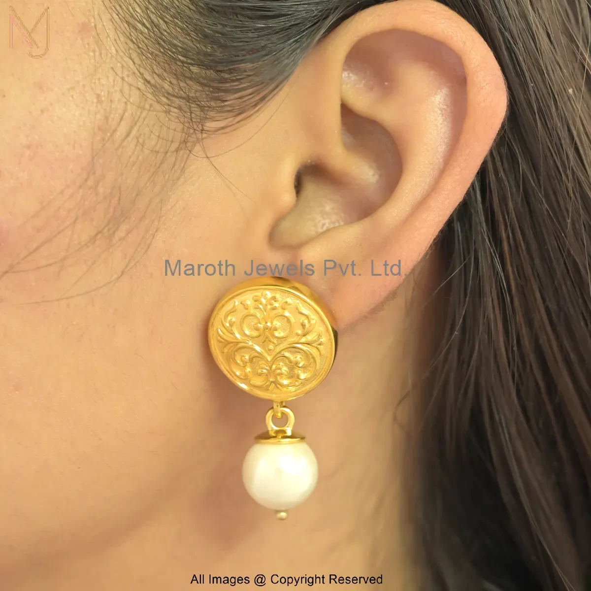 925 Silver Yellow Gold Plated Engraved Round Gold Pearl Drop Earrings Jewelry Supplier