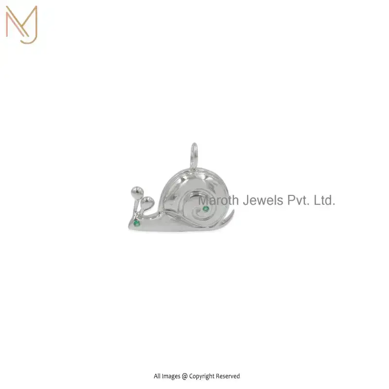 925 Silver Yellow Gold Plated Emerald Gemstone Snail Pendant Custom Jewelry