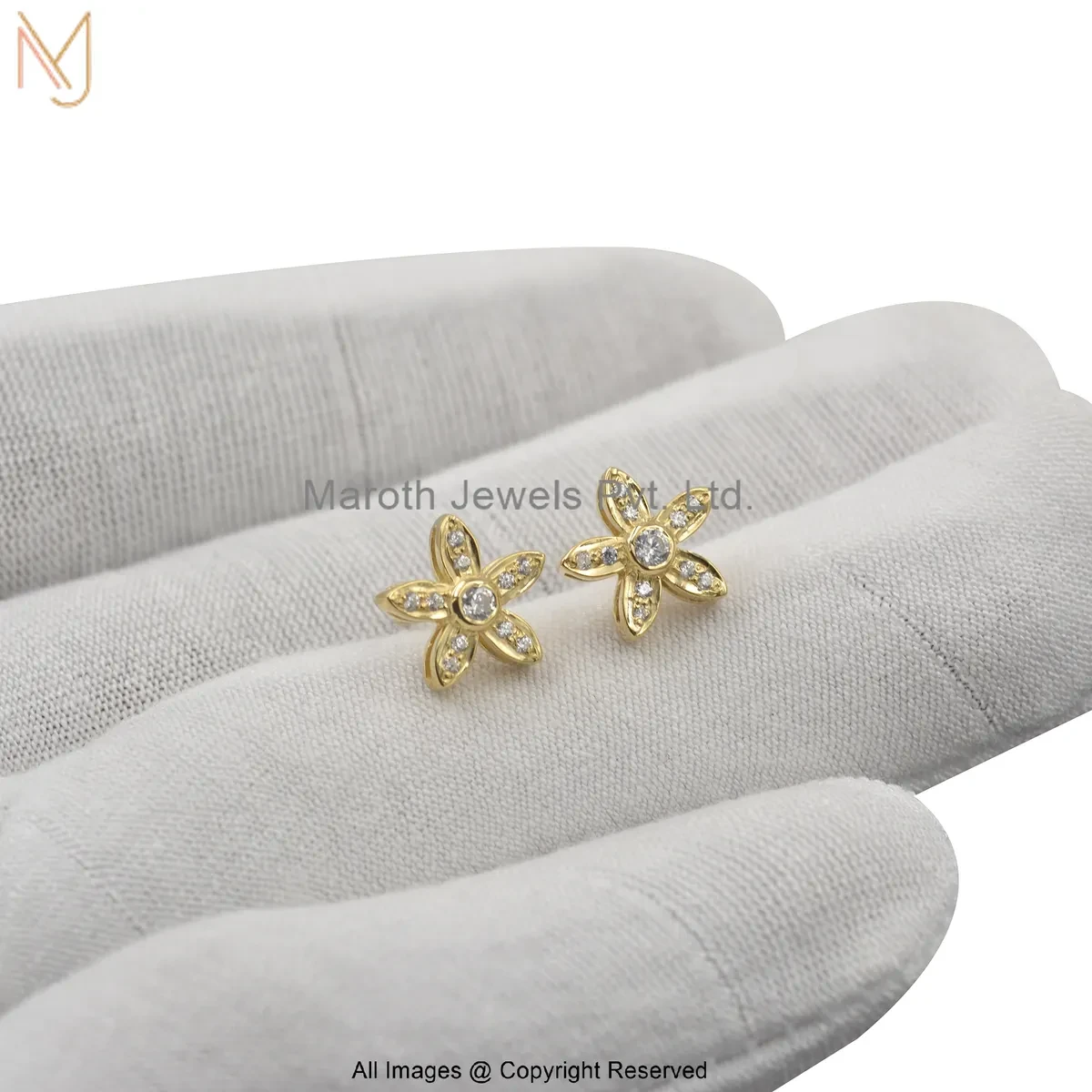 14K Yellow Gold Cubic Zircon Flower Stud Earring Jewelry Supplier