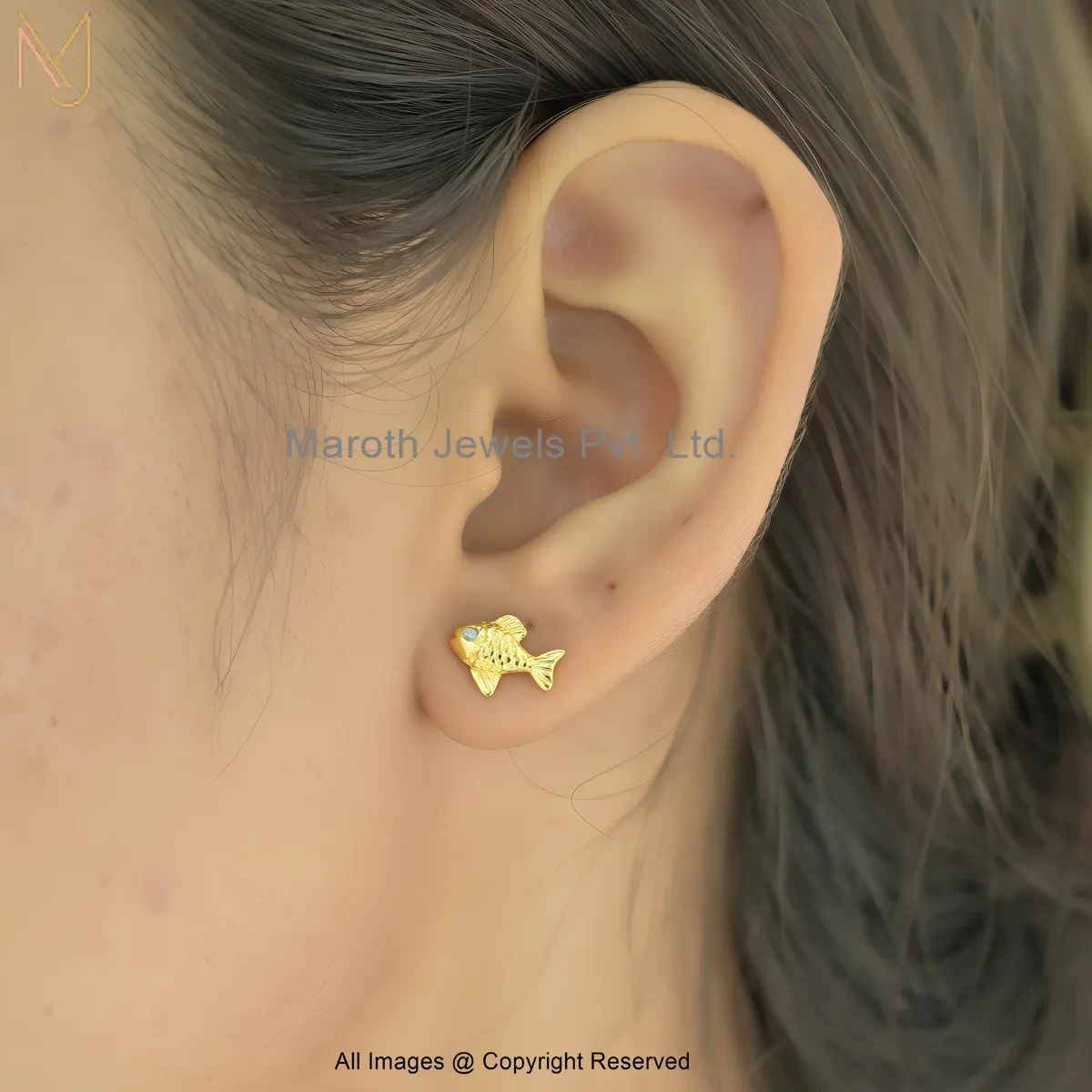 14K Yellow Gold Pave Diamond Gold Fish Stud Earring Manufacturer