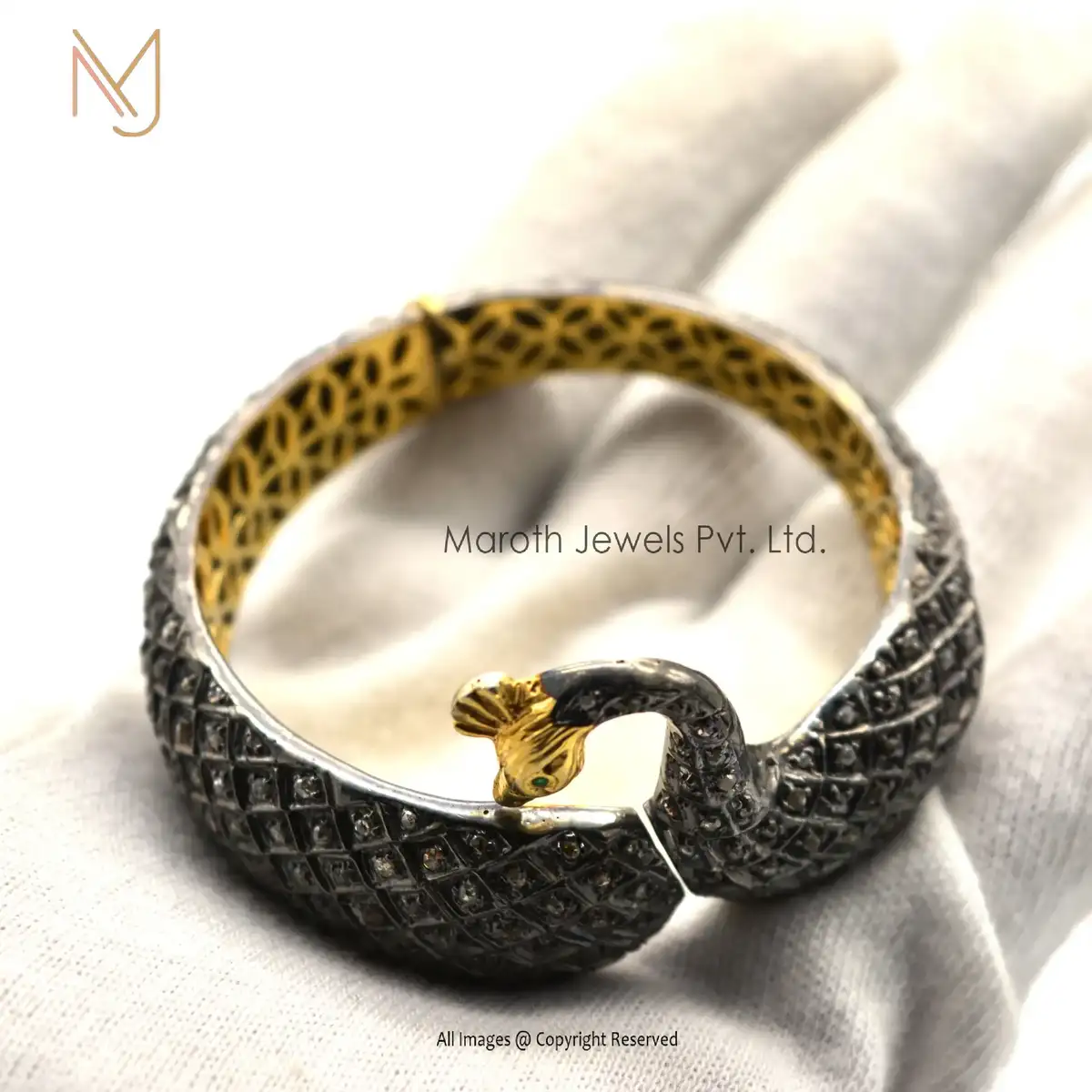 925 Silver Pave Diamond Emerald Gemstone Peacock Design Bangle Manufacturer