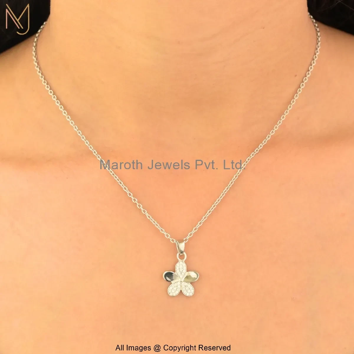925 Silver White Gold Plated Cubic Zircon Elegant Flower Necklace Jewelry Supplier