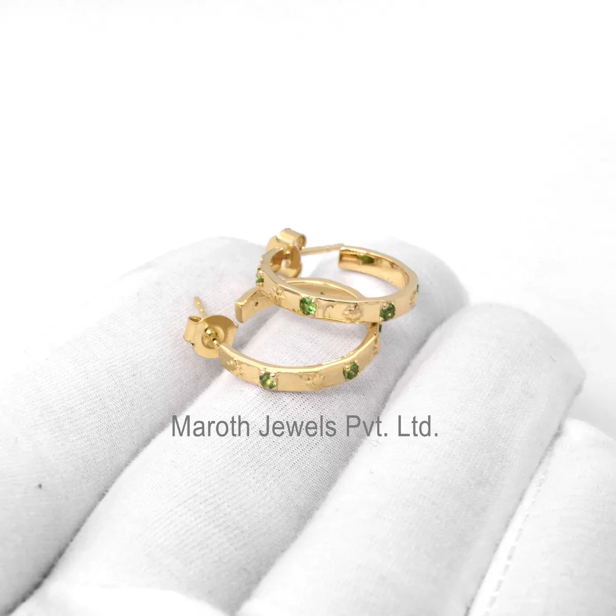 925 Silver Yellow Gold Plated Emerald Hoop Huggie Earring Custom Jewelry