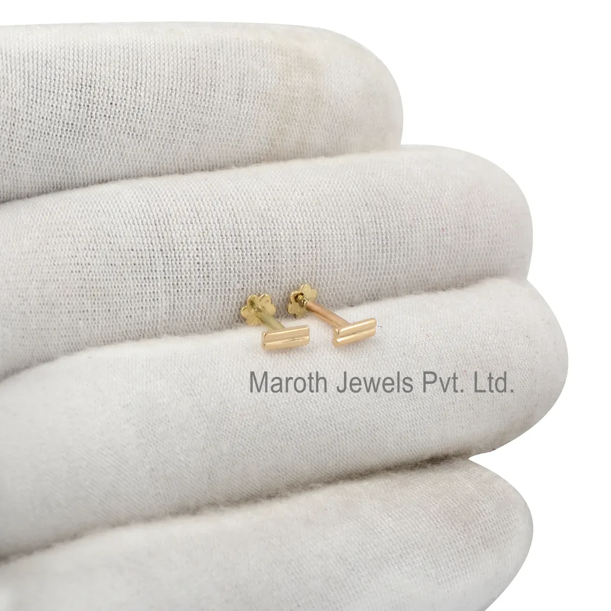 925 Silver Yellow Gold Plated Tiny Bar Stud Earring Custom Jewelry